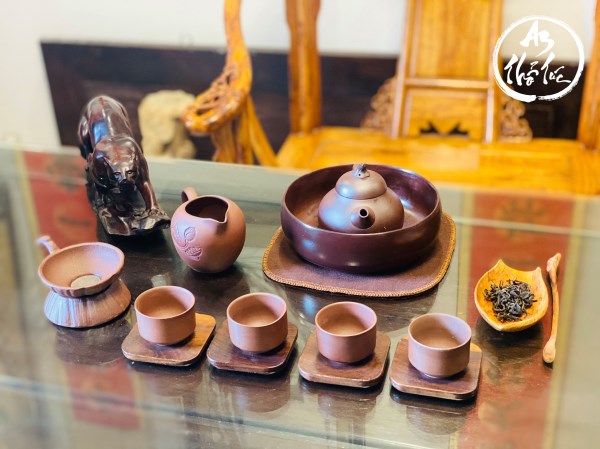 Household ceramic