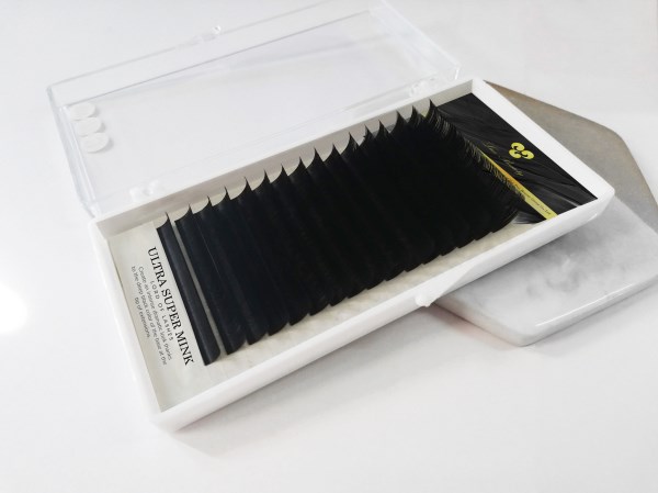 False Eyelashes