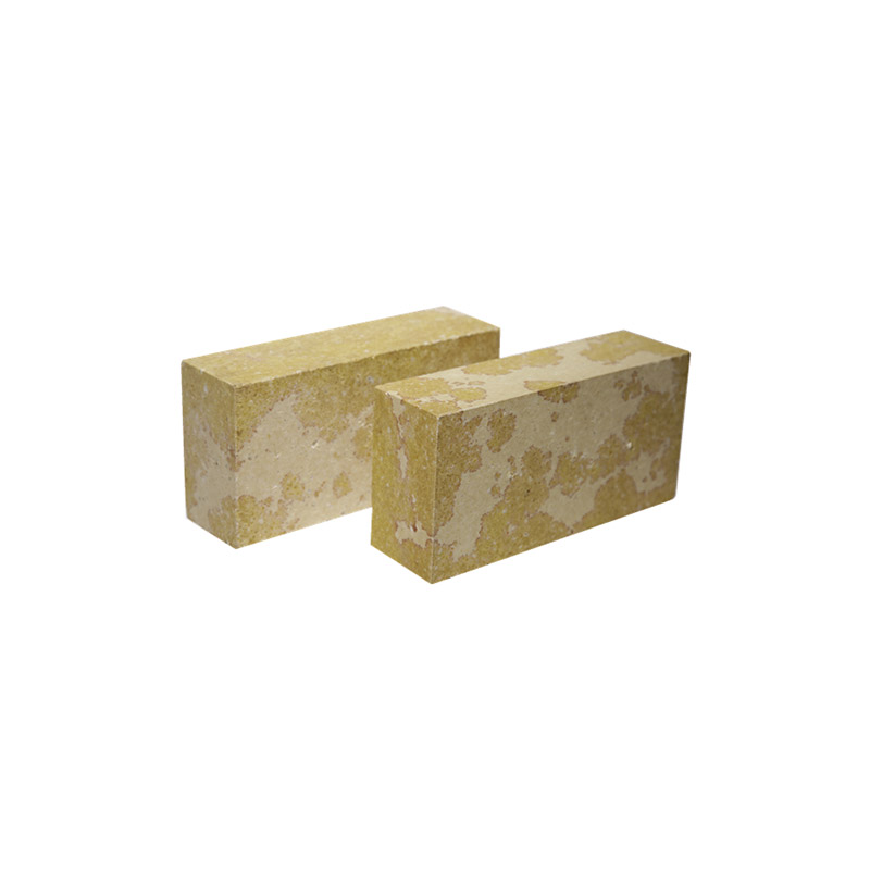 Silica brick for glass