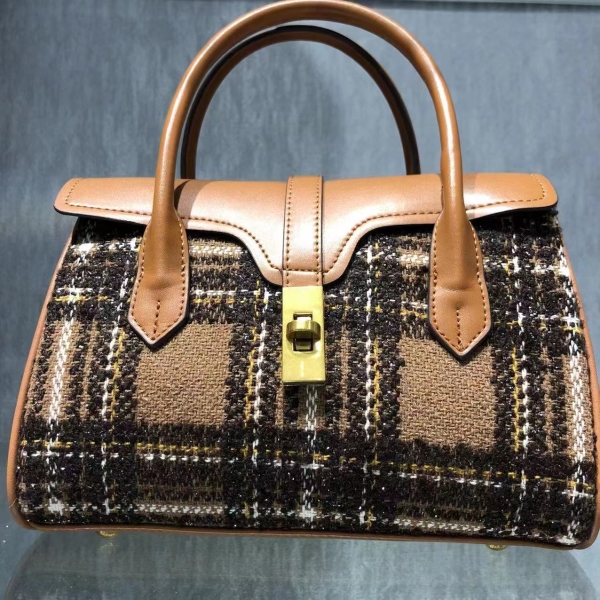 Fashion handbag