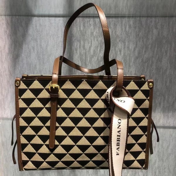 Fashion handbag