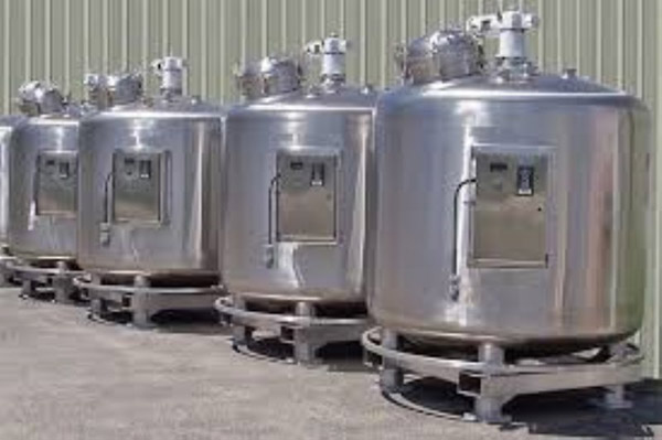 Tank and vessel processing