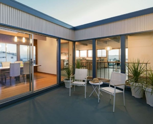 Aluminium door