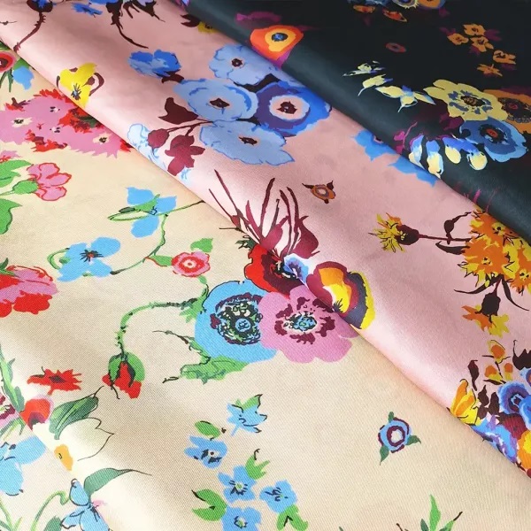 Vải polyester