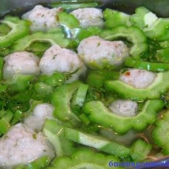 Bitter melon soup with fishcake