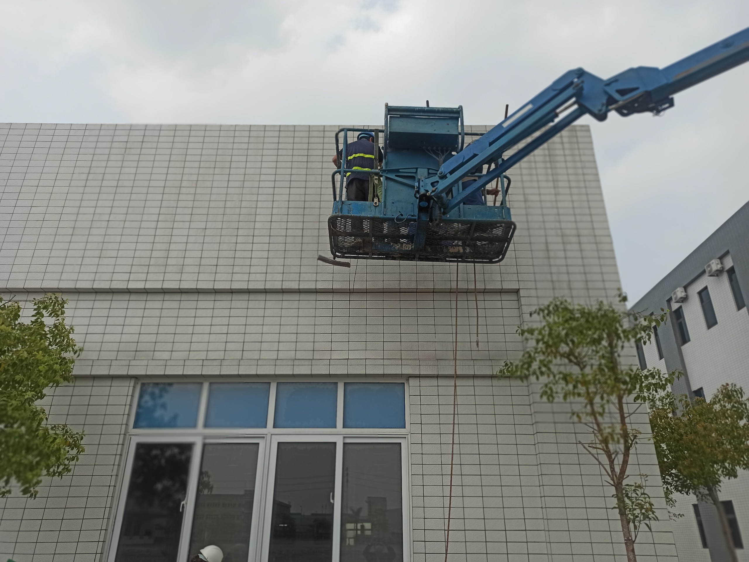 Industrial cleaning service
