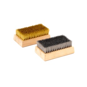 Cleaning brush