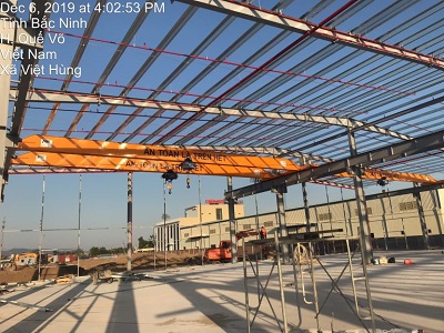 Single-girder bridge crane