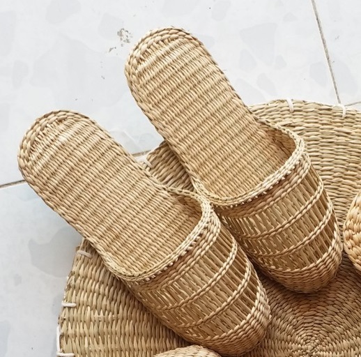 Sedge sandals
