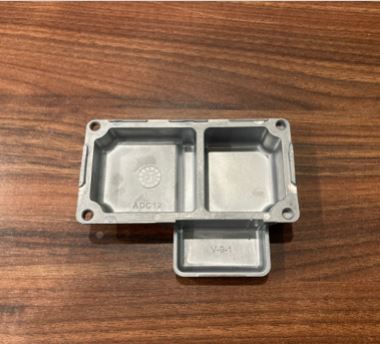 Outer body cover of gas gauge