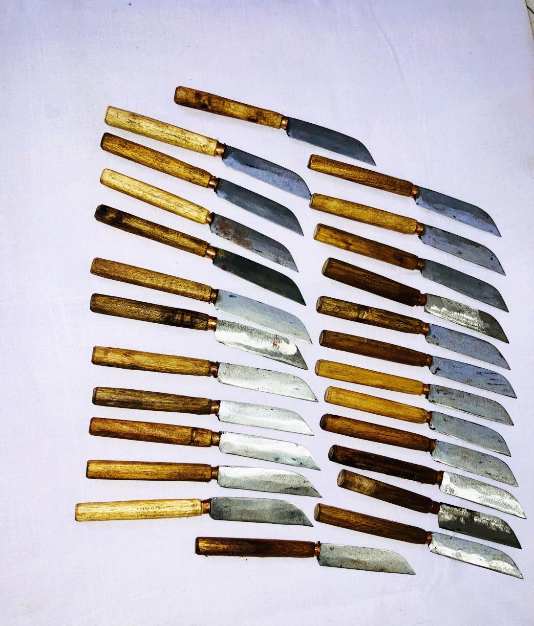 Peeling knife