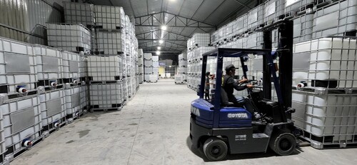 IBC plastic tank