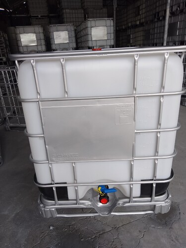 IBC plastic tank
