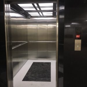 Passenger elevator
