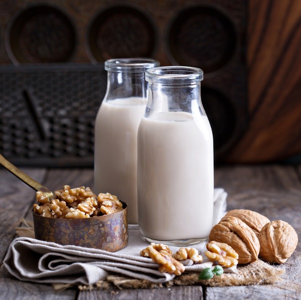 Walnut milk processing