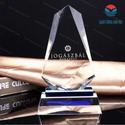 Crystal plaque