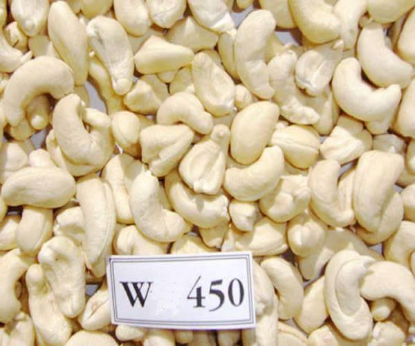 White cashew kernels