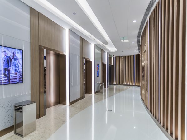 Passenger elevator