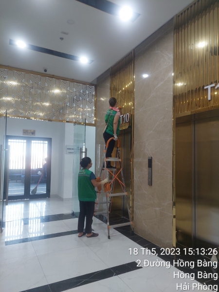 Industrial cleaning service