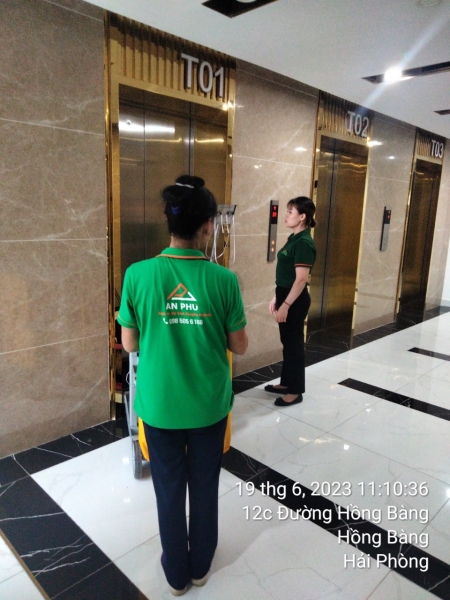 Industrial cleaning service