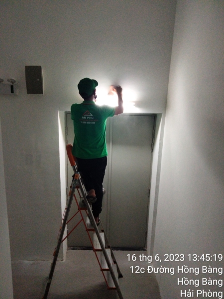 Industrial cleaning service