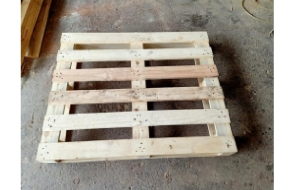 800x800 wooden pallet