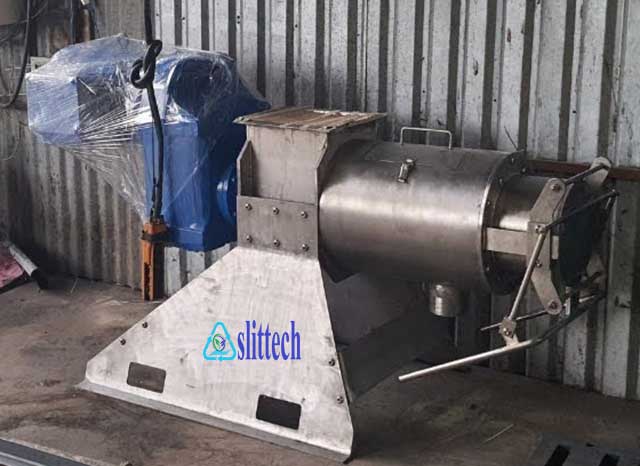 Herbal residue press