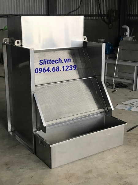 Static fine waste separator
