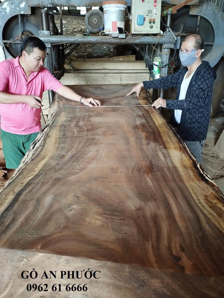 Raintree wood