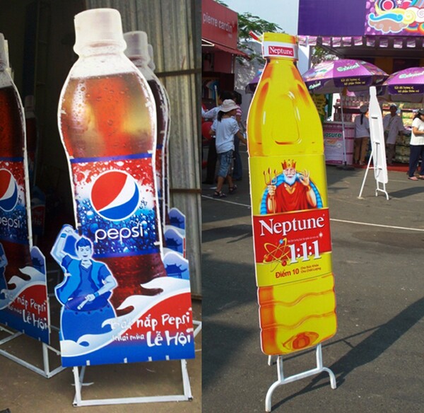 Standing standee model