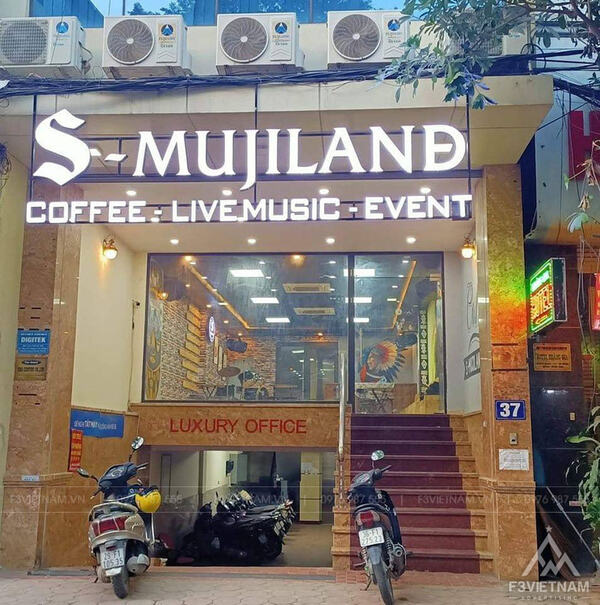 3D advertising sign