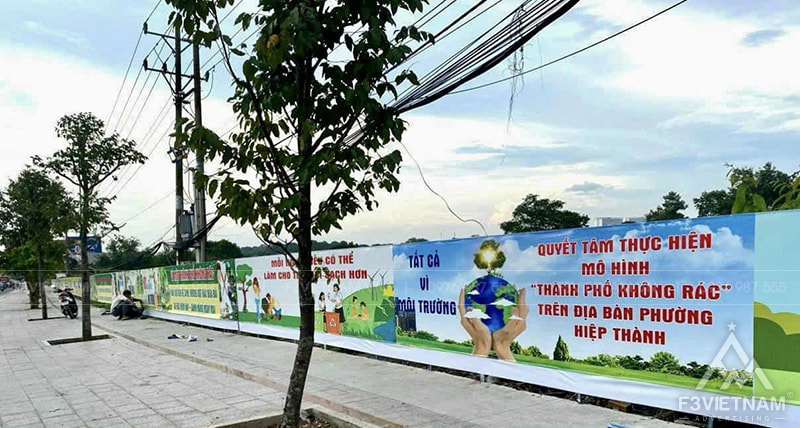 Construction of hiflex tarpaulin fence