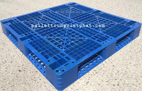 Plastic pallet