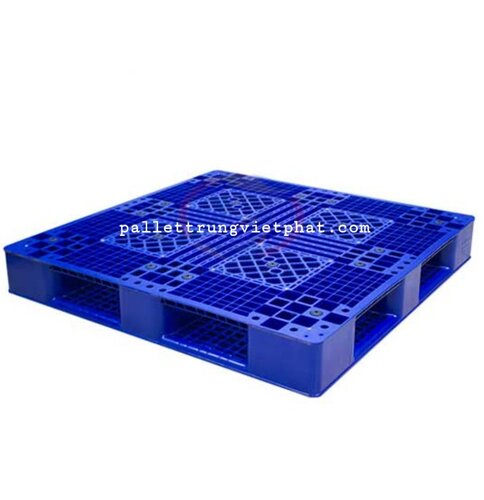 Plastic pallet
