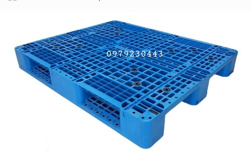 Plastic pallet