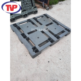 Plastic pallet