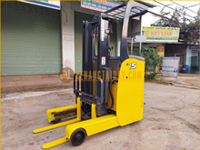 Komatsu electric forklift