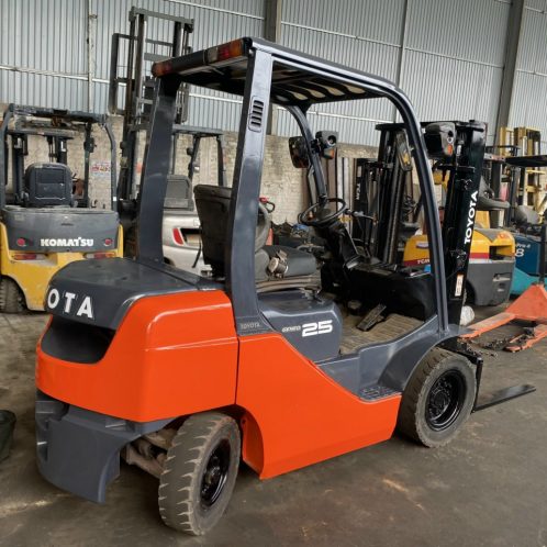 2,5 tons oil forklift