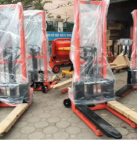 Hand pallet truck