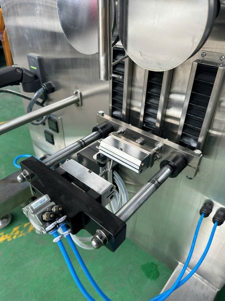 1 Lane Stick Packing Machine - Horizontal Sealing Lane Unit