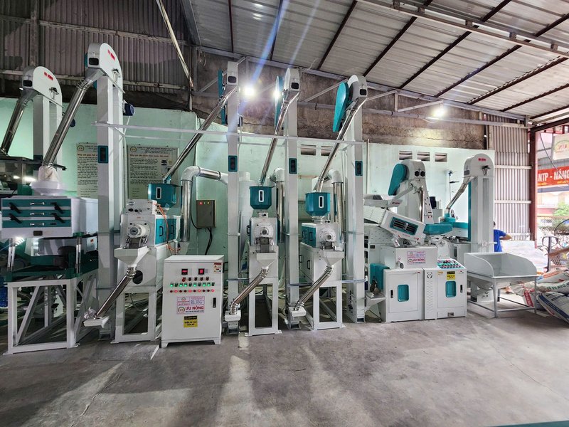 Industrial rice milling production line