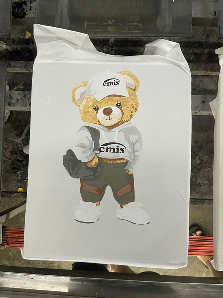 Silk screen tank top printing
