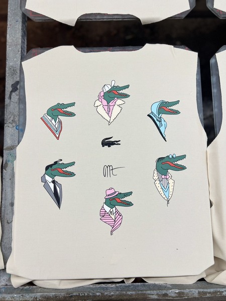 Silk screen tank top printing