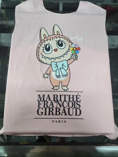 Silk screen tank top printing