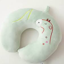 Hugging, neck pillows
