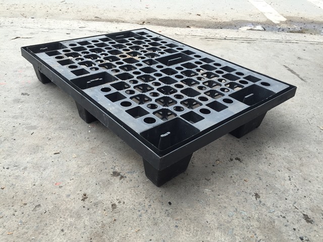 Wooden Black Plastic Pallet