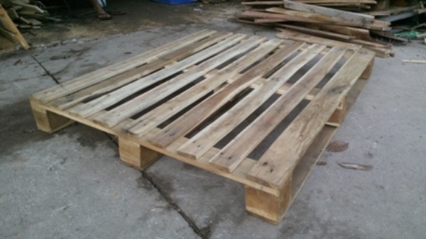 Junk Wood Pallet