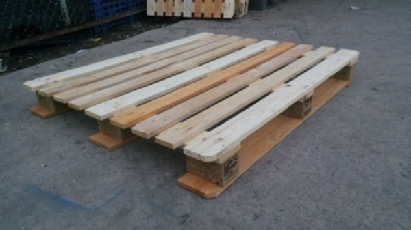 Pinewood Pallet