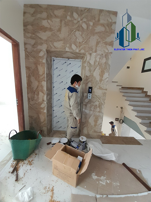 Elevator maitenance & repair service