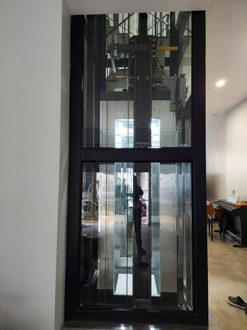 Cabin – Inox glass elevator
